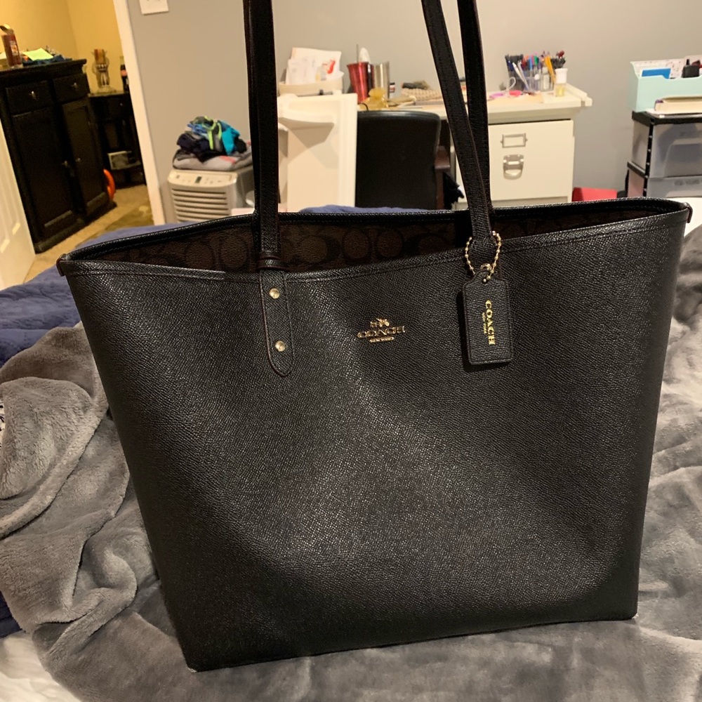 Reversible COACH tote!